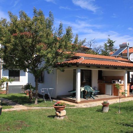 Apartments With A Parking Space Umag - 7666 المظهر الخارجي الصورة