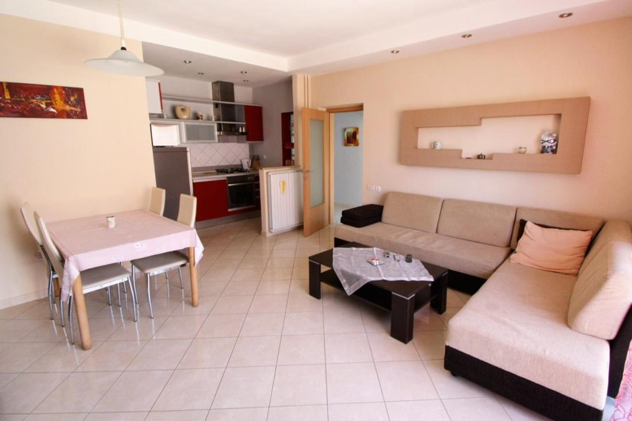 Apartments With A Parking Space Umag - 7666 المظهر الخارجي الصورة