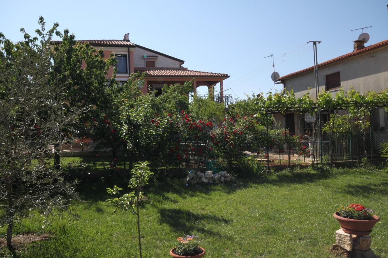 Apartments With A Parking Space Umag - 7666 المظهر الخارجي الصورة